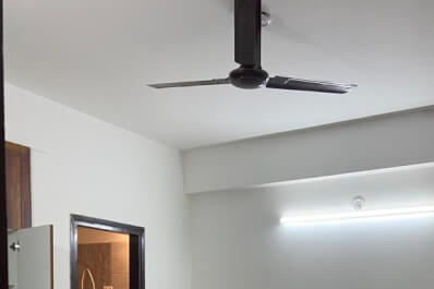 Property Image of 2 BHK Semi-Furnished Flat for Rent in Panchsheel Greens 2 at Greater Noida